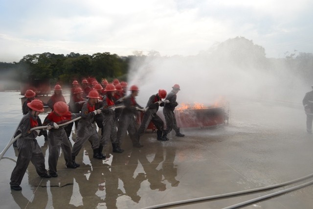 Formação de bombeiro civil